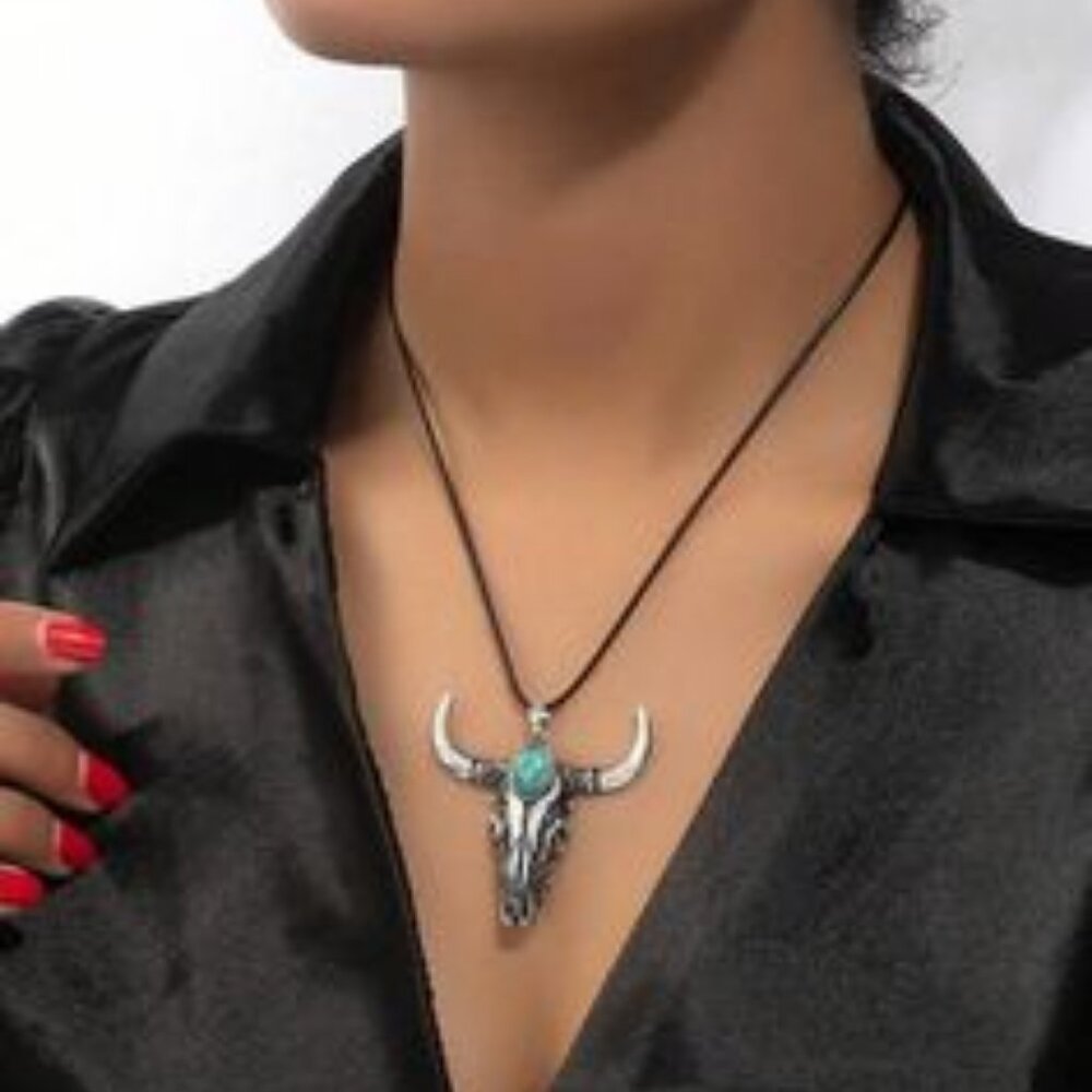 Western Steer Head Necklace